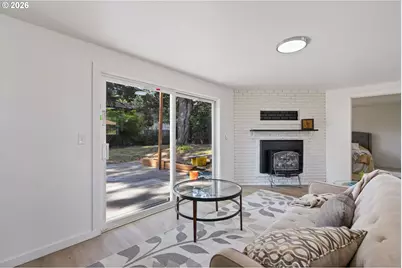 17912 NE Davis St, Portland, OR 97230 - Photo 5