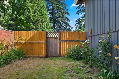 17912 NE Davis St, Portland, OR 97230 - Photo 29