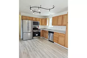 7227 SE Flavel St, Portland, OR 97206 - Photo 9