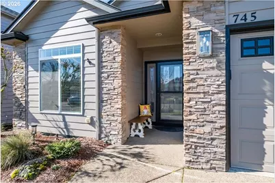 745 SE Glendover Ln, Dallas, OR 97338 - Photo 5