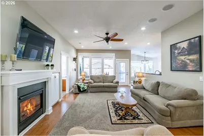 745 SE Glendover Ln, Dallas, OR 97338 - Photo 29