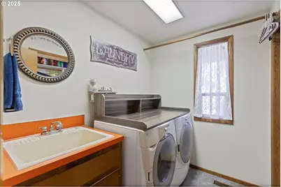 21560 Gooseneck Rd, Sheridan, OR 97378 - Photo 25