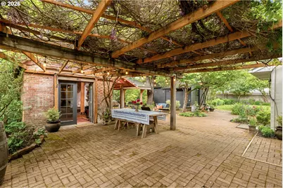 866 Highway 141, White Salmon, WA 98672 - Photo 23