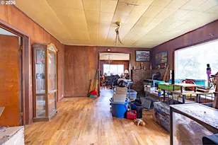 173 SE Miller Ave, Roseburg, OR 97470 - Photo 11