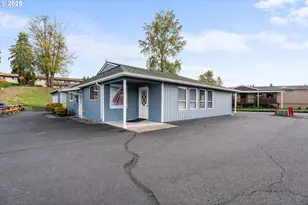 318 Peacock Ln, Kelso, WA 98626 - Photo 33