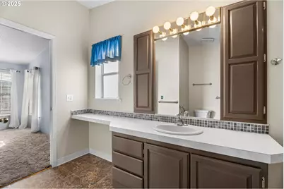 318 Peacock Ln, Kelso, WA 98626 - Photo 31