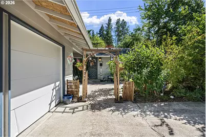 18 E 47th Ave, Eugene, OR 97405 - Photo 3