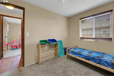 48095 Commercial St, Oakridge, OR 97463 - Photo 17