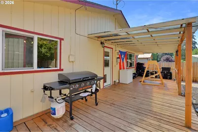48095 Commercial St, Oakridge, OR 97463 - Photo 21