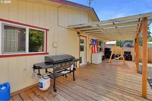 48095 Commercial St, Oakridge, OR 97463 - Photo 21