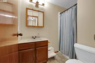 48095 Commercial St, Oakridge, OR 97463 - Photo 15