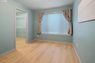5250 S Landing Dr, Portland, OR 97239 - Photo 17