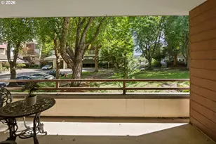 5250 S Landing Dr, Portland, OR 97239 - Photo 13