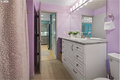 5250 S Landing Dr #105B1, Portland, OR 97239 - Photo 17
