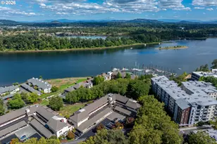 5250 S Landing Dr, Portland, OR 97239 - Photo 27