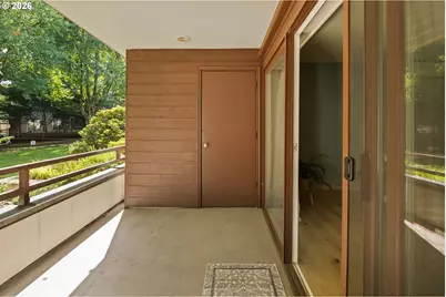 5250 S Landing Dr #105B1, Portland, OR 97239 - Photo 13