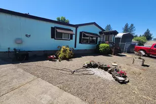 258 Bobwhite St, Roseburg, OR 97471 - Photo 3