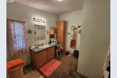 258 Bobwhite St, Roseburg, OR 97471 - Photo 29