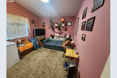 258 Bobwhite St, Roseburg, OR 97471 - Photo 23