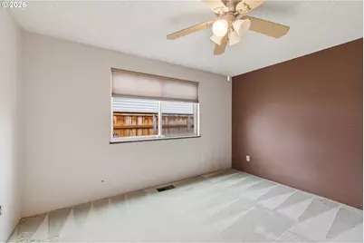 18501 SE Lincoln St, Portland, OR 97233 - Photo 15