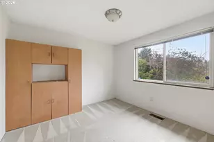 18501 SE Lincoln St, Portland, OR 97233 - Photo 19