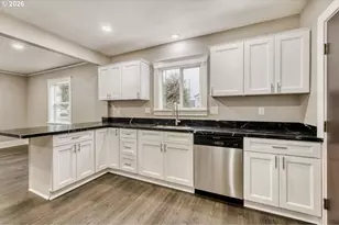 5715 N Houghton St, Portland, OR 97203 - Photo 9