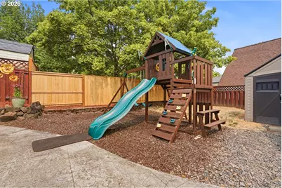 275 Blue Jay Ave, Forest Grove, OR 97116 - Photo 39