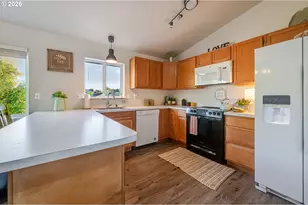 545 E Theater Ln, Hermiston, OR 97838 - Photo 13