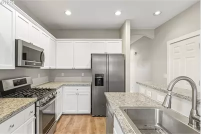 6258 SW Fountain Grove Ter, Beaverton, OR 97078 - Photo 7