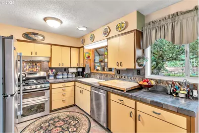 1408 NE 65th St, Vancouver, WA 98665 - Photo 11