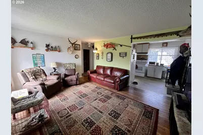 2188 Lombard St, North Bend, OR 97459 - Photo 13