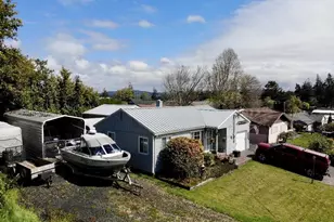 2188 Lombard St, North Bend, OR 97459 - Photo 23