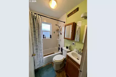 2188 Lombard St, North Bend, OR 97459 - Photo 21