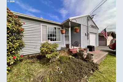 2188 Lombard St, North Bend, OR 97459 - Photo 3