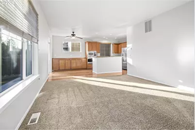 490 NE 64th Way, Hillsboro, OR 97124 - Photo 21