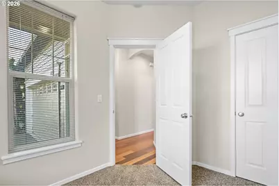 490 NE 64th Way, Hillsboro, OR 97124 - Photo 9
