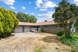212 S Water St, Weston, OR 97886 - Photo 1