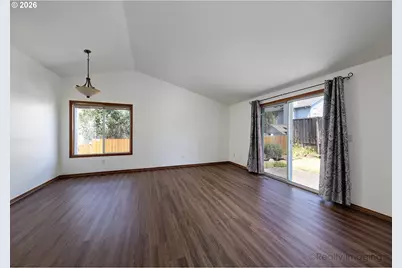 254 SW Nancy Cir, Gresham, OR 97030 - Photo 9