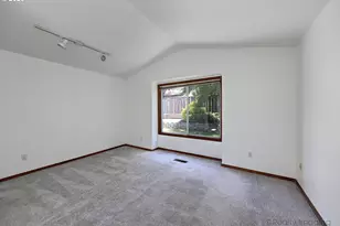 254 SW Nancy Cir, Gresham, OR 97030 - Photo 15