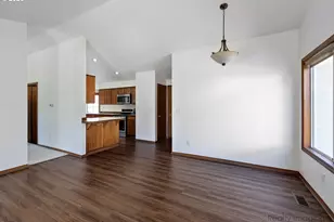 254 SW Nancy Cir, Gresham, OR 97030 - Photo 11