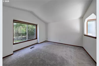 254 SW Nancy Cir, Gresham, OR 97030 - Photo 17