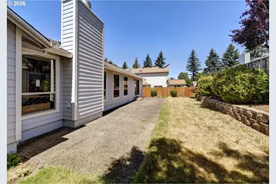 254 SW Nancy Cir, Gresham, OR 97030 - Photo 25