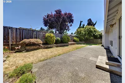 254 SW Nancy Cir, Gresham, OR 97030 - Photo 25
