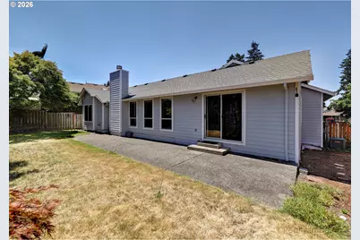 254 SW Nancy Cir, Gresham, OR 97030 - Photo 3