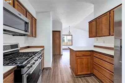 254 SW Nancy Cir, Gresham, OR 97030 - Photo 13