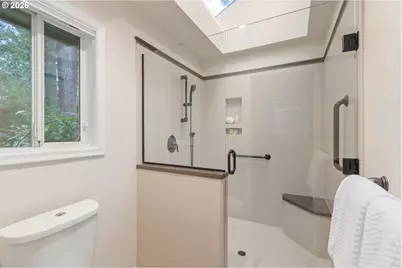 2380 W 28th Ave, Eugene, OR 97405 - Photo 29