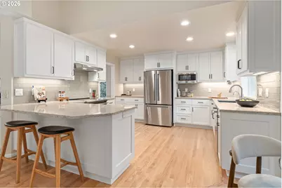 2380 W 28th Ave, Eugene, OR 97405 - Photo 11