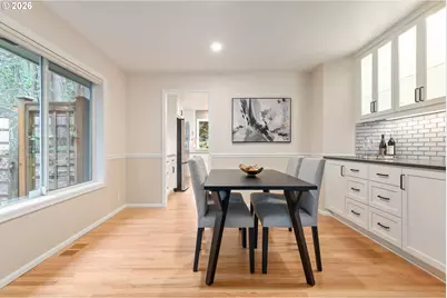 2380 W 28th Ave, Eugene, OR 97405 - Photo 9