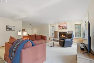 18004 Tan Oak Ln, Bend, OR 97707 - Photo 17