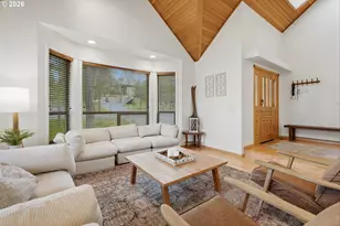 18004 Tan Oak Ln, Bend, OR 97707 - Photo 7